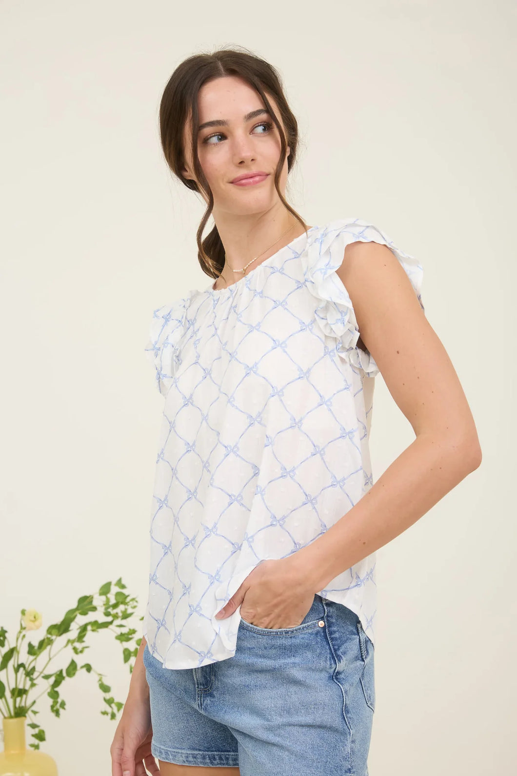 BOW CLIP DOT PATTERN RUFFLE SLEEVE BLOUSE (2 colors)