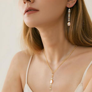 Wrangler 14K Gold Western Wheat Necklace Tear Drop Shaped Natural Stone Pendant